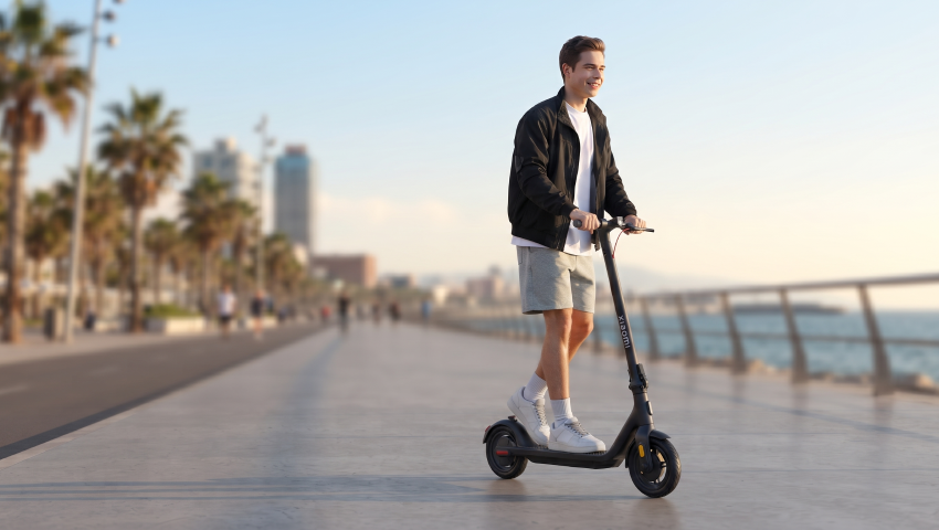 Xiaomi Electric Scooter 4: Ultimate Comfort and 600W Power Upgrade 1 Xiaomi Electric Scooter 4